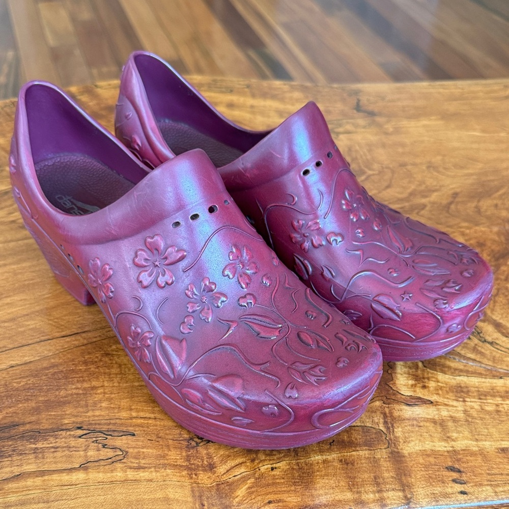 Dansko Burgundy Floral Embossed Mules size 38 size 7.5